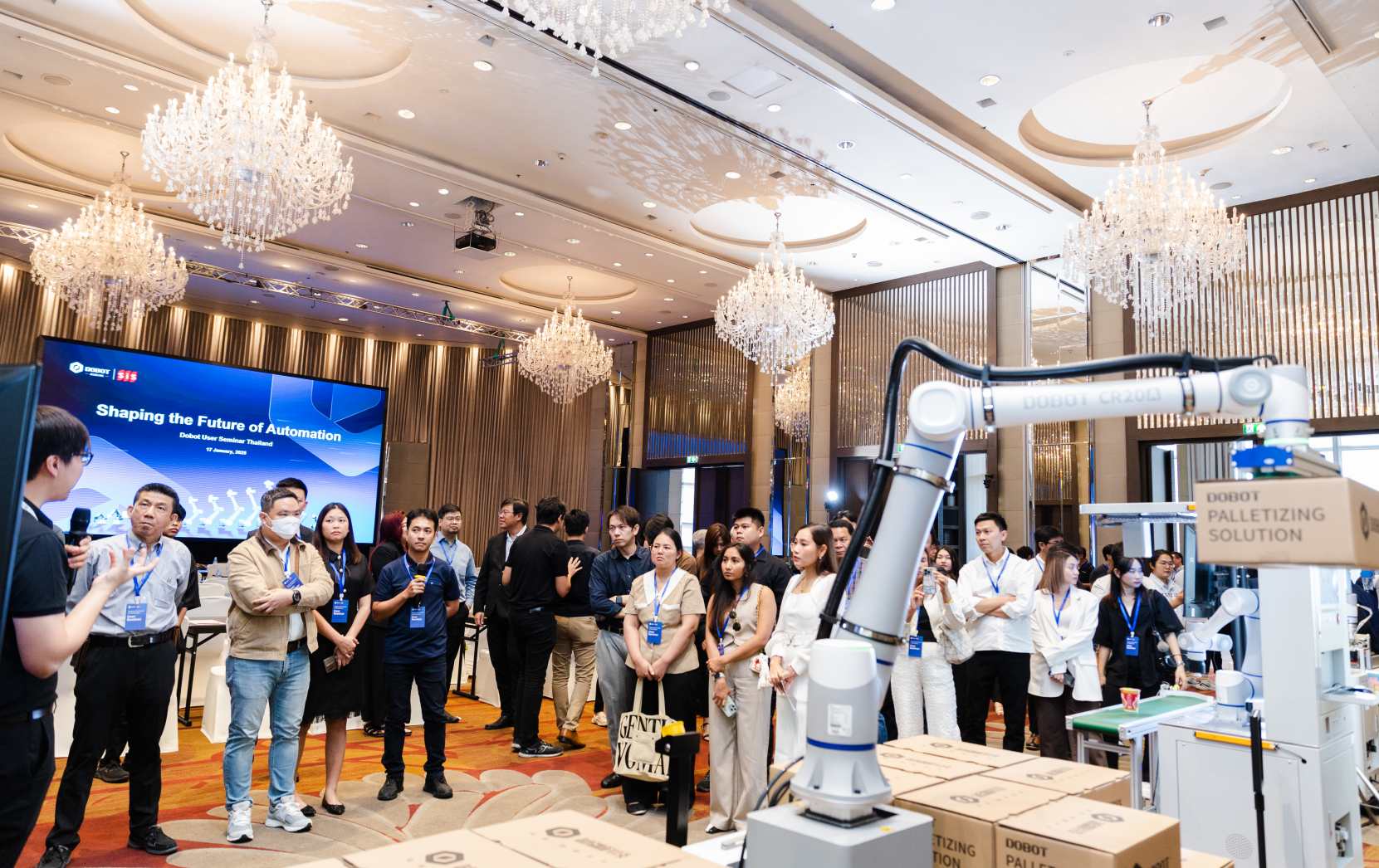 持续深耕全球化，越疆机器人推动全球工业智造升级