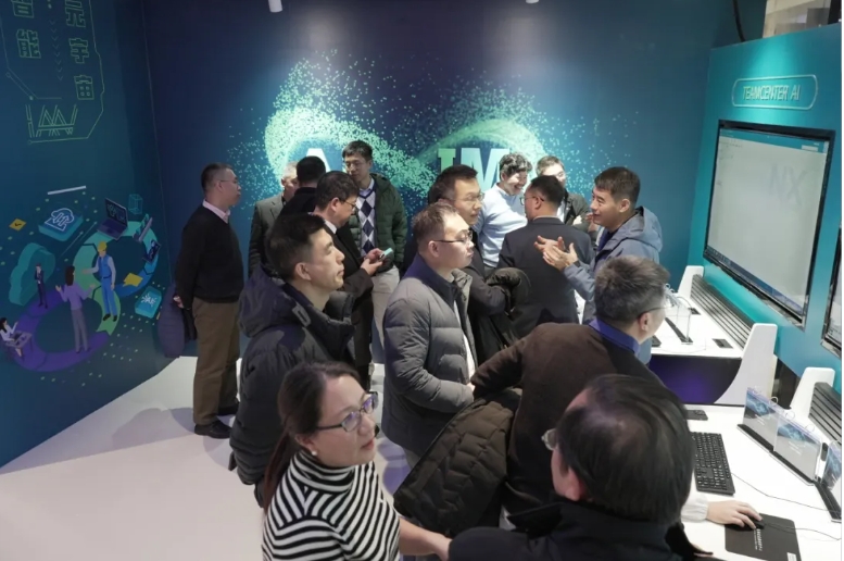 西门子智能制造成都创新中心全面升级,引领工业 AI 新纪元