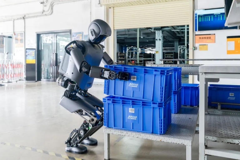 富士康与优必选宣布建立全方位长期战略合作,共同落地人形机器人在智能制造领域的应用