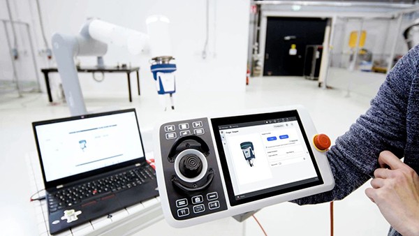 ABB重磅推出AppStudio™,无代码界面编程革新机器人集成体验