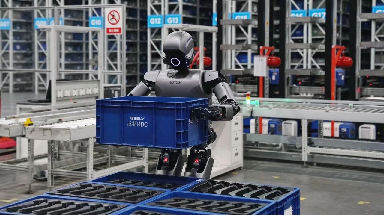 DeepSeek重塑“大脑” 优必选加快人形机器人工业场景规模化部署