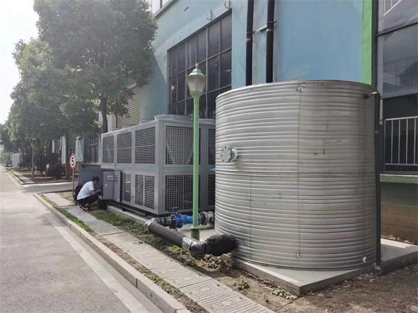 如何判断和处理工业冷水机的制冷剂故障现象?