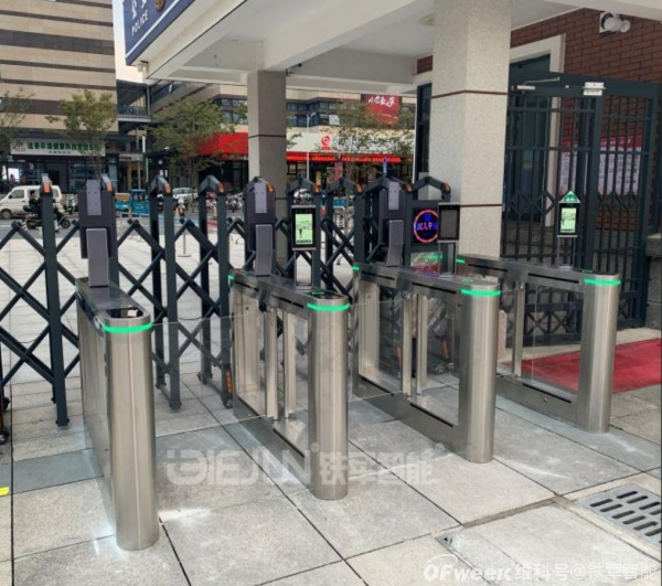 健康码核验闸机的使用方法及功效