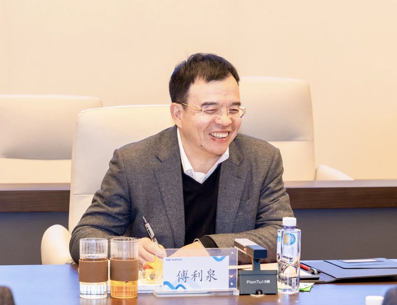 “大模型+智能体”双驱动!中控技术×大华股份成立视觉AI联合实验室并揭牌