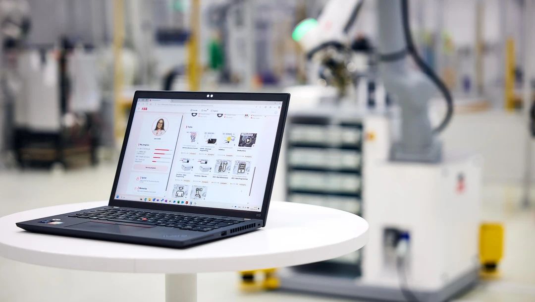 随时随地提升机器人技能!ABB推出“RoboMasters”个性化培训应用程序