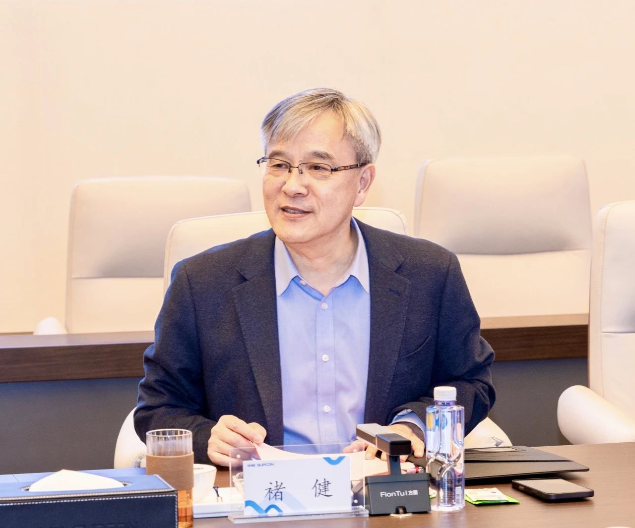 “大模型+智能体”双驱动!中控技术×大华股份成立视觉AI联合实验室并揭牌