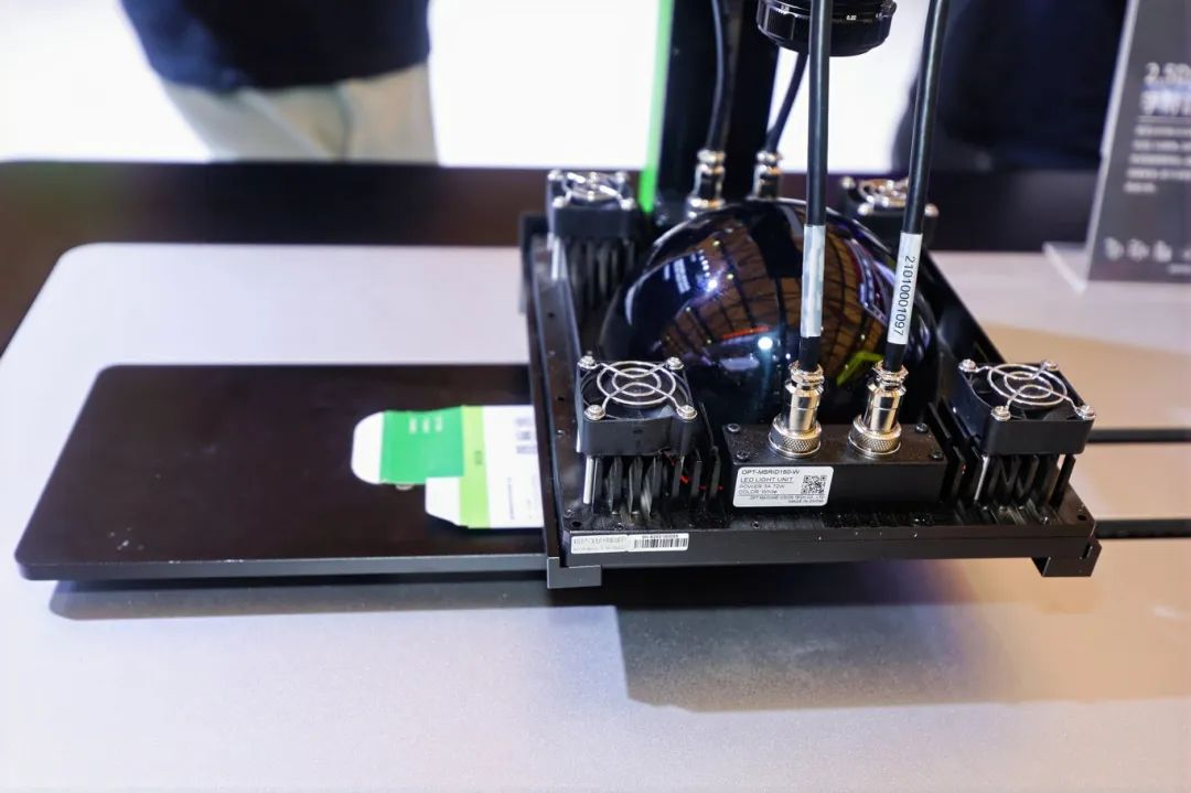 OPT(奥普特)亮相VisionChina，创新产品再获殊荣！