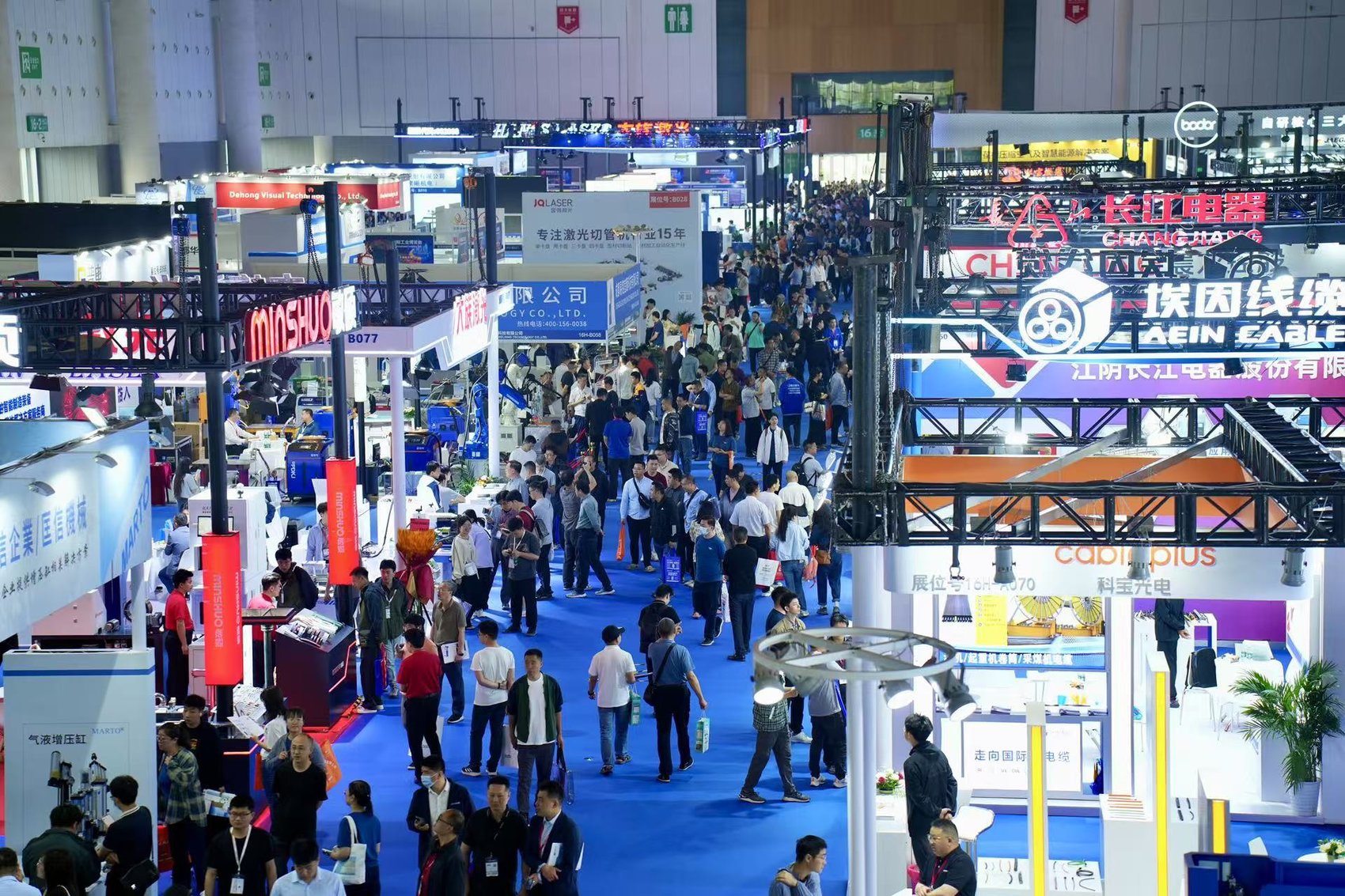 2025成都国际工业博览会启幕 七大核心展区解锁智能制造