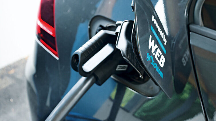 皮尔磁助力W.E.B打造智能充电站