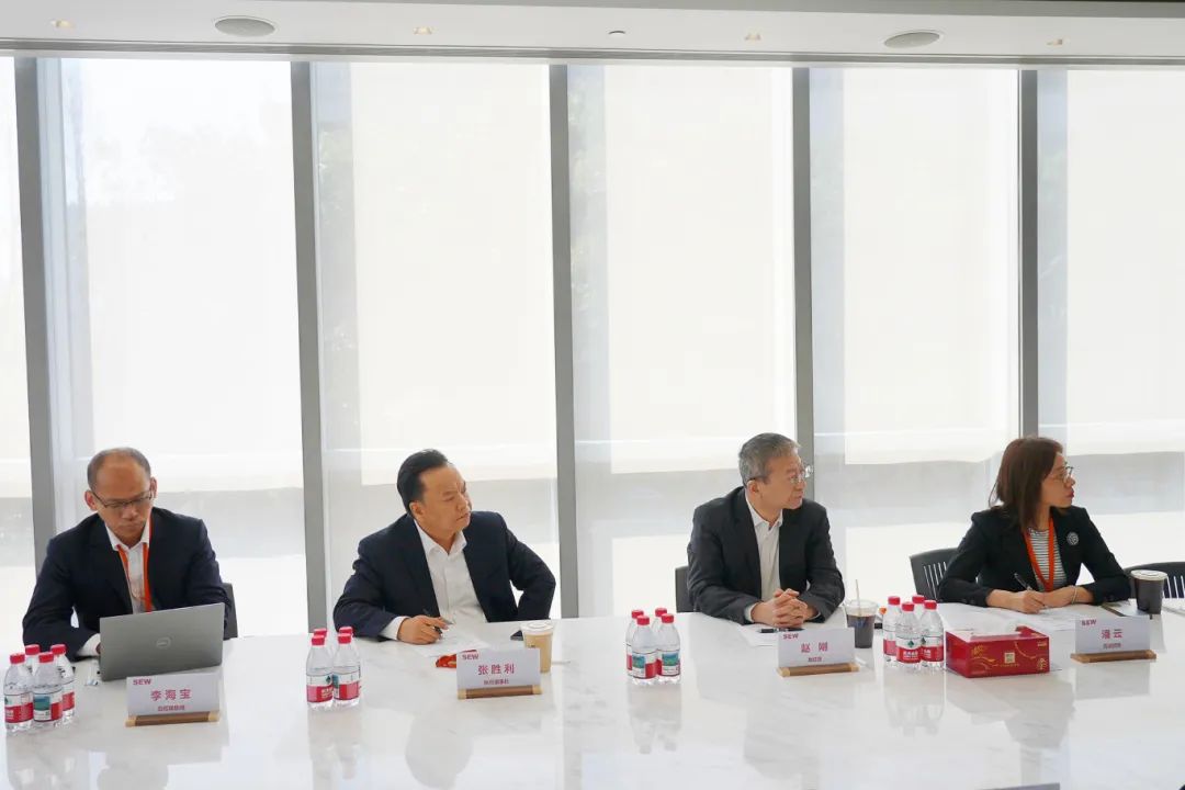 廿载笃行,传动未来 | SEW中国到访埃克森美孚亚太润滑科技中心