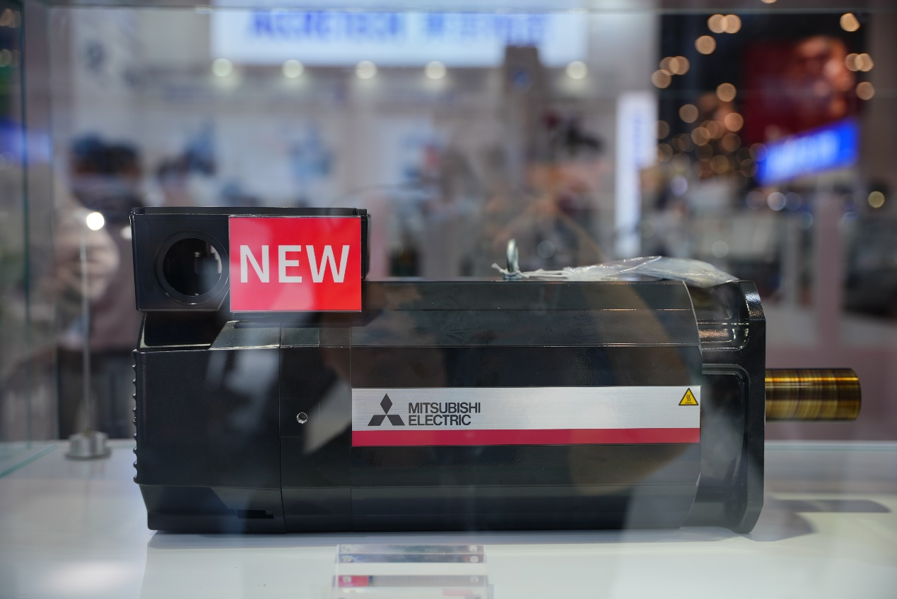 新品亮相！三菱电机发布车床专用数控系统