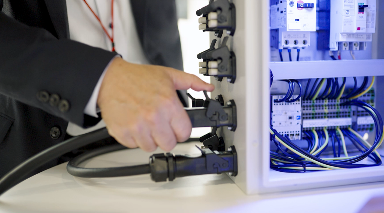 浩亭与富士电机联手打造标杆方案