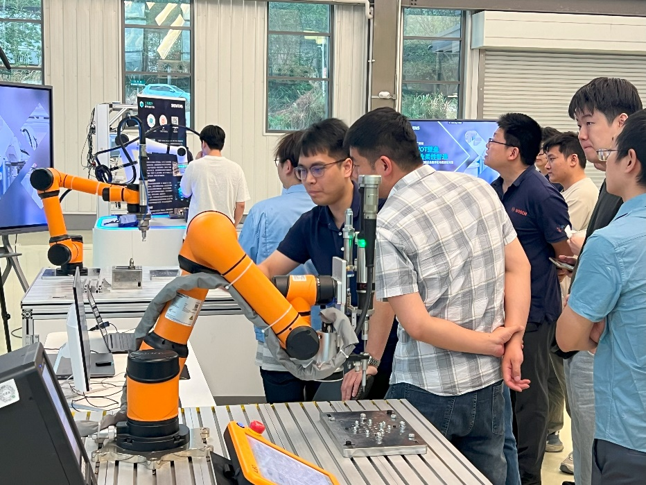 实现多行业破壁！西门子Xcelerator与6家生态伙伴共解「柔性制造」难题