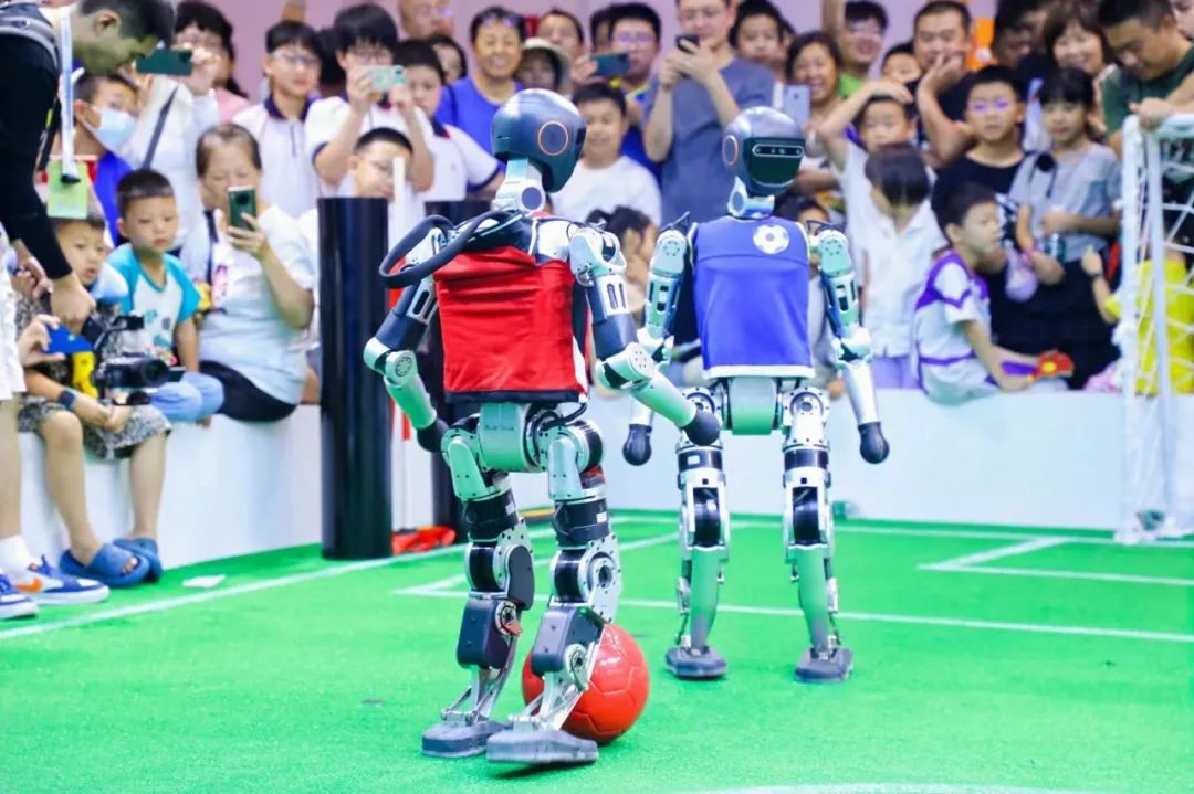 具身智能、智能机器人与人形机器人还傻傻分不清？ 这篇文章都讲明白了