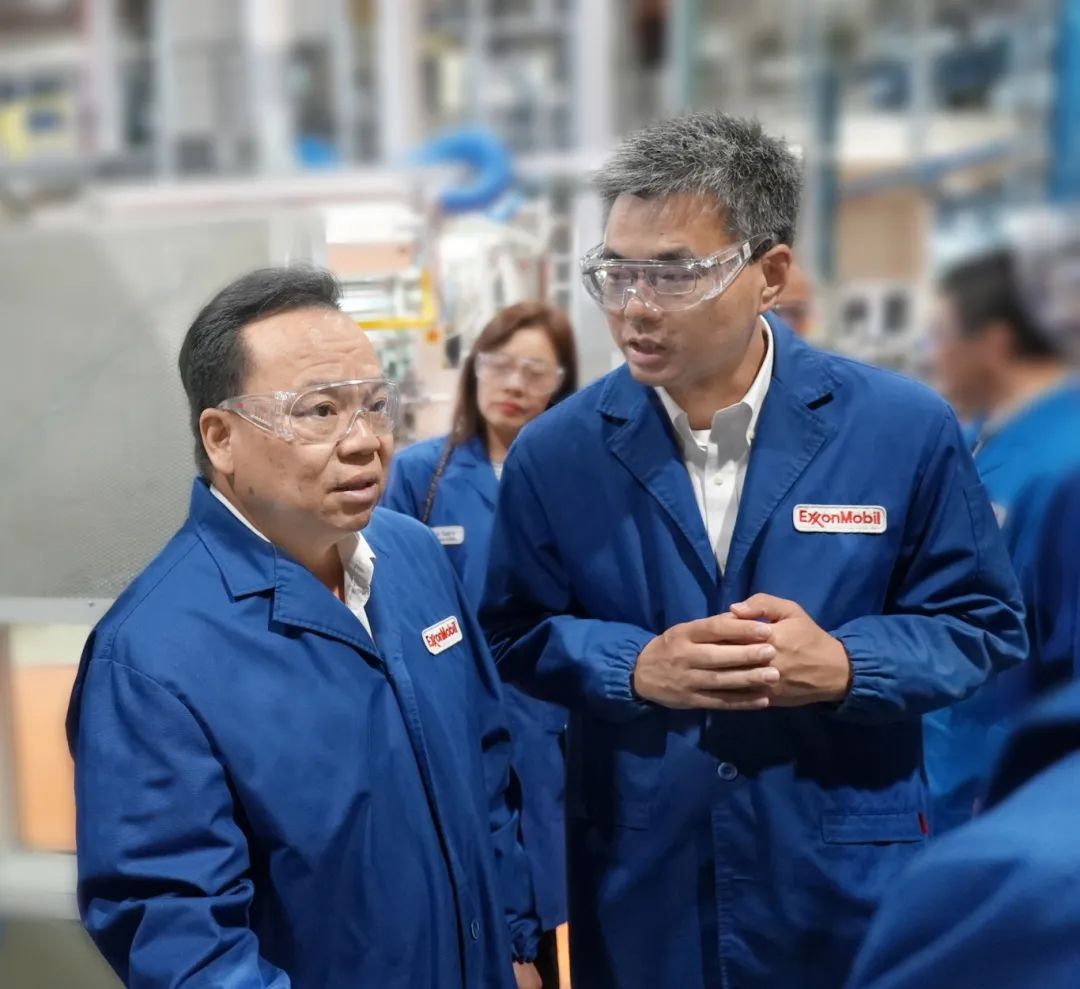 廿载笃行,传动未来 | SEW中国到访埃克森美孚亚太润滑科技中心