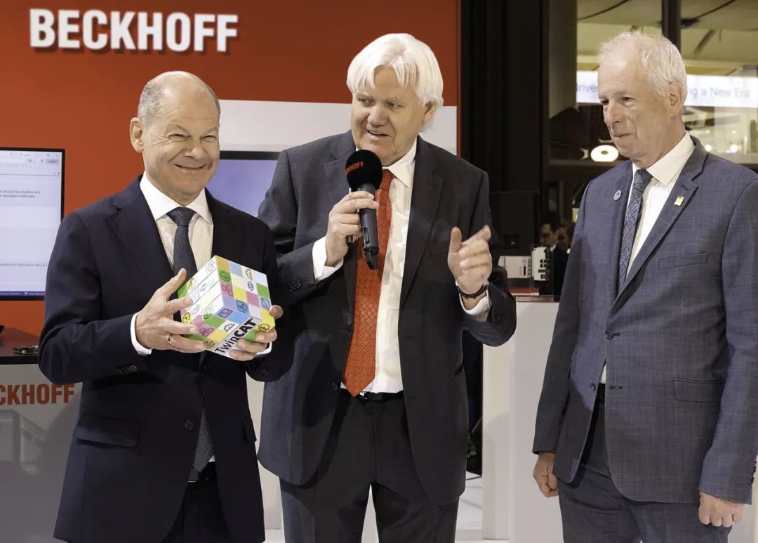倍福 | 德国总理莅临德国汉诺威工业博览会倍福展台