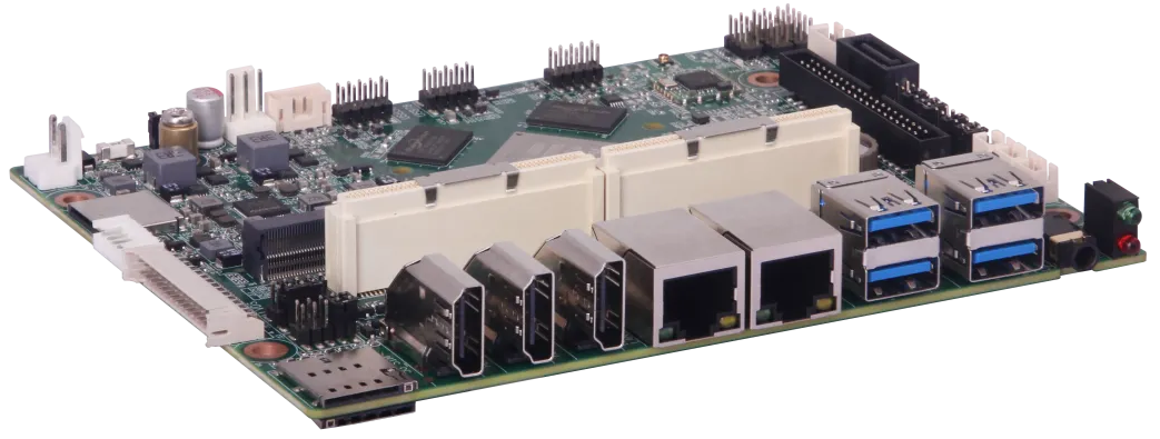 EMB-3582：超强多媒体与丰富接口配置，赋能医疗影像分析