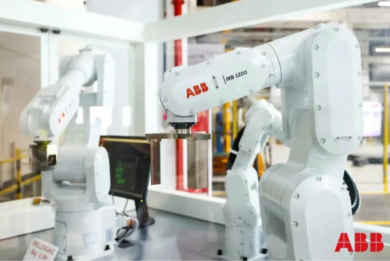 ABB推出三大全新机器人系列，强化中国机器人市场领导地位