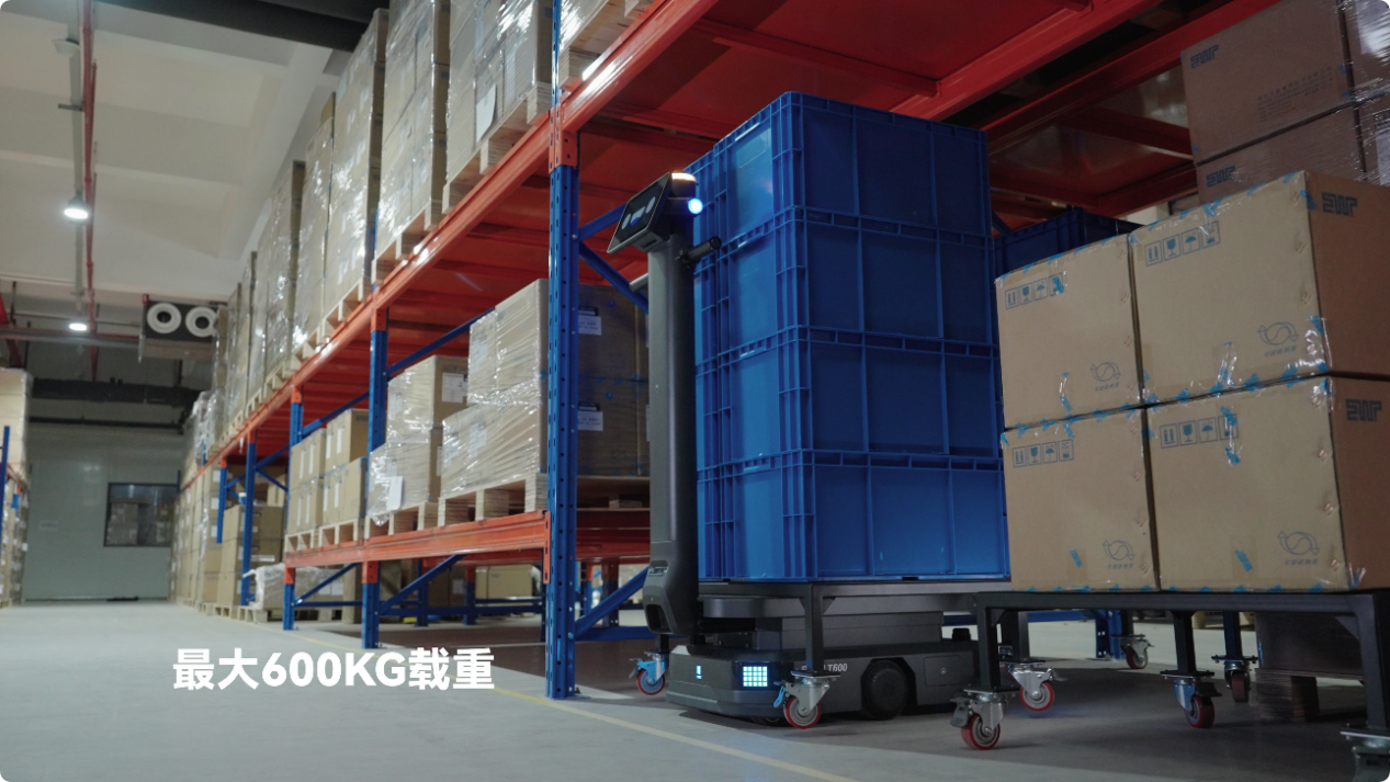 普渡机器人发布大载重工业配送机器人PUDU T600系列,助力工业物流市场革新