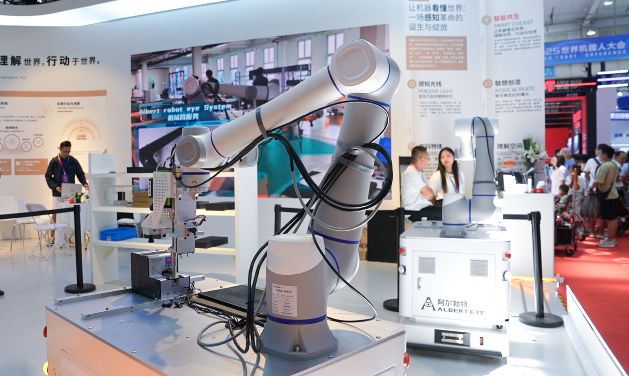 WRC 2025：越疆发布二代人形机器人平台，全场景新质生产力赢得全球客户订单