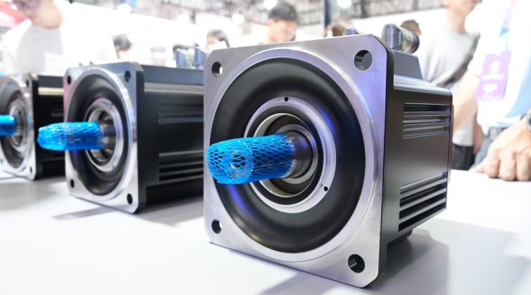 威灵重载机器人专用伺服电机亮相2025世界机器人大会